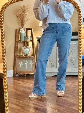 Michael Kors Patch Pocket Retro Style Wide Leg Flare Medium Wash Jeans